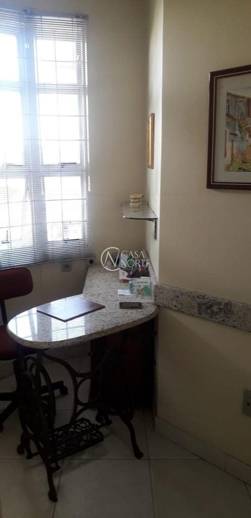 Casa à venda com 3 quartos, 350m², 1 suíte, Rua Coronel Corte Real no bairro Petrópolis em Porto Alegre