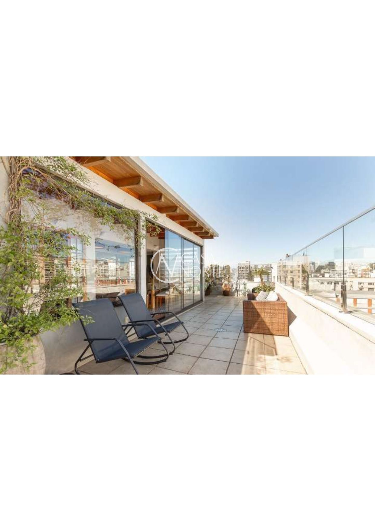 Cobertura à venda com 4 quartos, 247m², 2 suítes, 1 vaga, Rua Coronel Bordini no bairro Auxiliadora em Porto Alegre