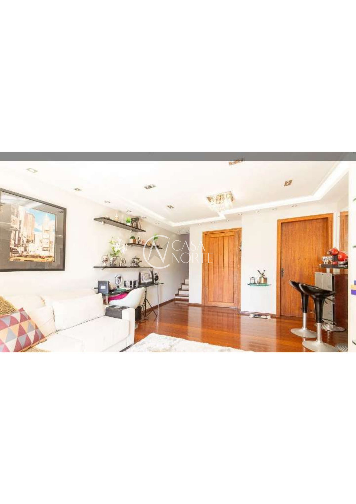 Cobertura à venda com 3 quartos, 182m², 1 suíte, 2 vagas, Rua Felipe Camarão no bairro Rio Branco em Porto Alegre