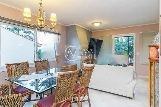 Casa de Condomínio à venda com 4 quartos, 230m², 1 suíte, 2 vagas, Rua Silveiro no bairro Menino Deus em Porto Alegre