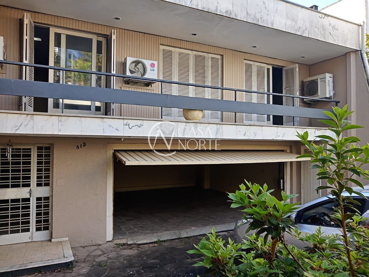 Casa à venda com 4 quartos, 593m², 10 vagas, Rua Corrêa Lima no bairro Menino Deus em Porto Alegre