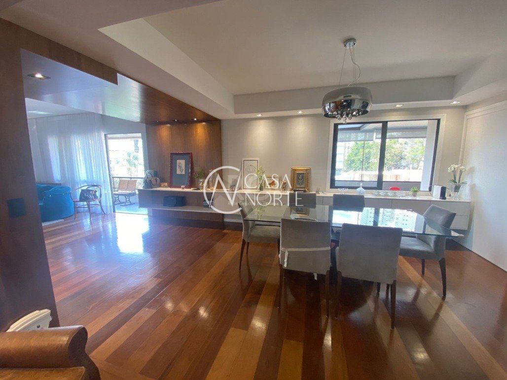 Apartamento à venda com 3 quartos, 222m², 3 suítes, 2 vagas, Rua Almirante Abreu no bairro Rio Branco em Porto Alegre