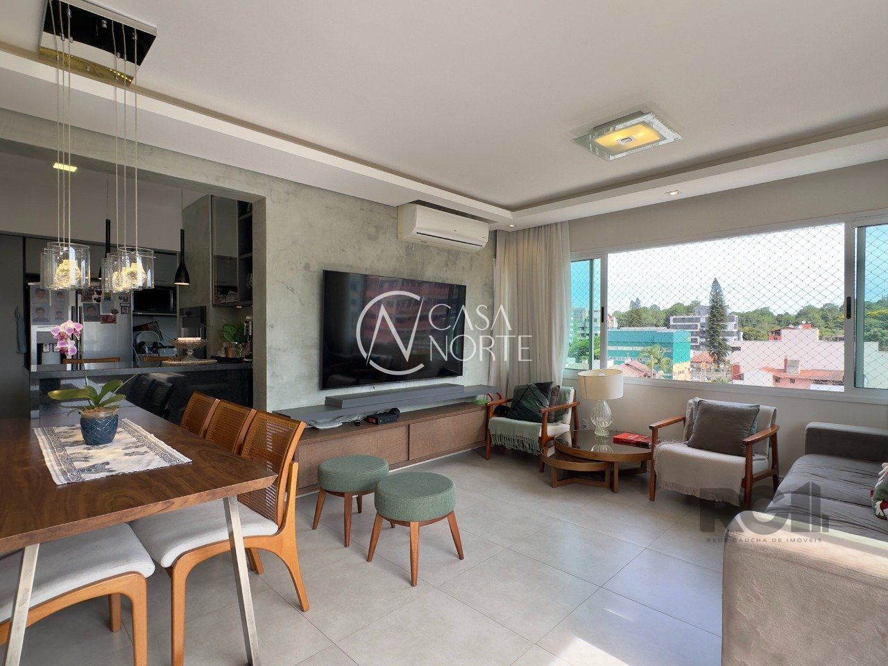 Apartamento à venda com 3 quartos, 95m², 1 suíte, 2 vagas, Rua José Scutari no bairro Passo da Areia em Porto Alegre