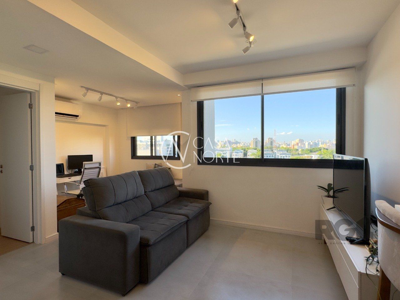 Apartamento à venda com 2 quartos, 58m², 1 suíte, 1 vaga, Rua Nunes Machado no bairro Azenha em Porto Alegre