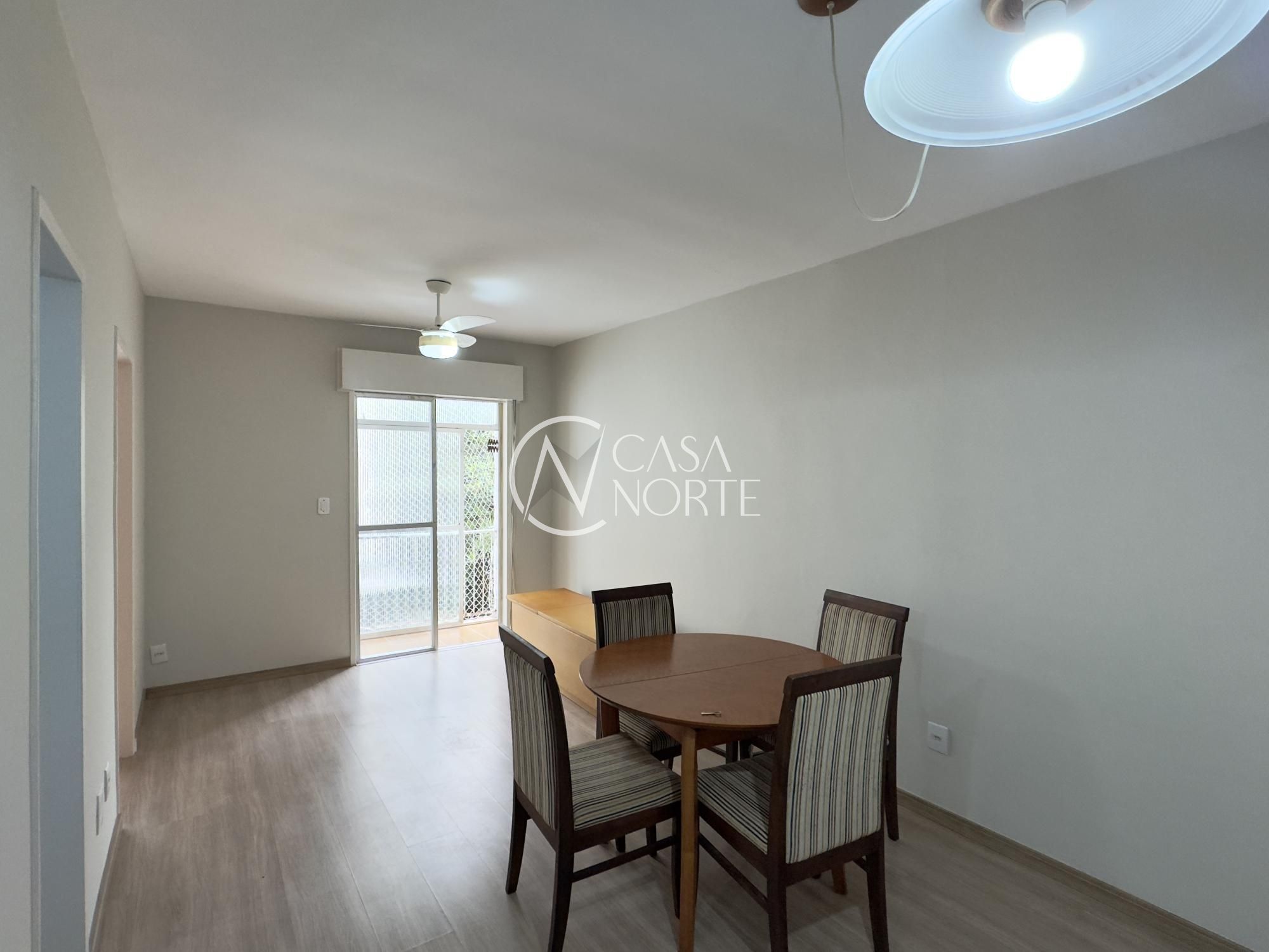Apartamento à venda com 1 quarto, 41m², Rua Washington Luiz no bairro Centro Histórico em Porto Alegre