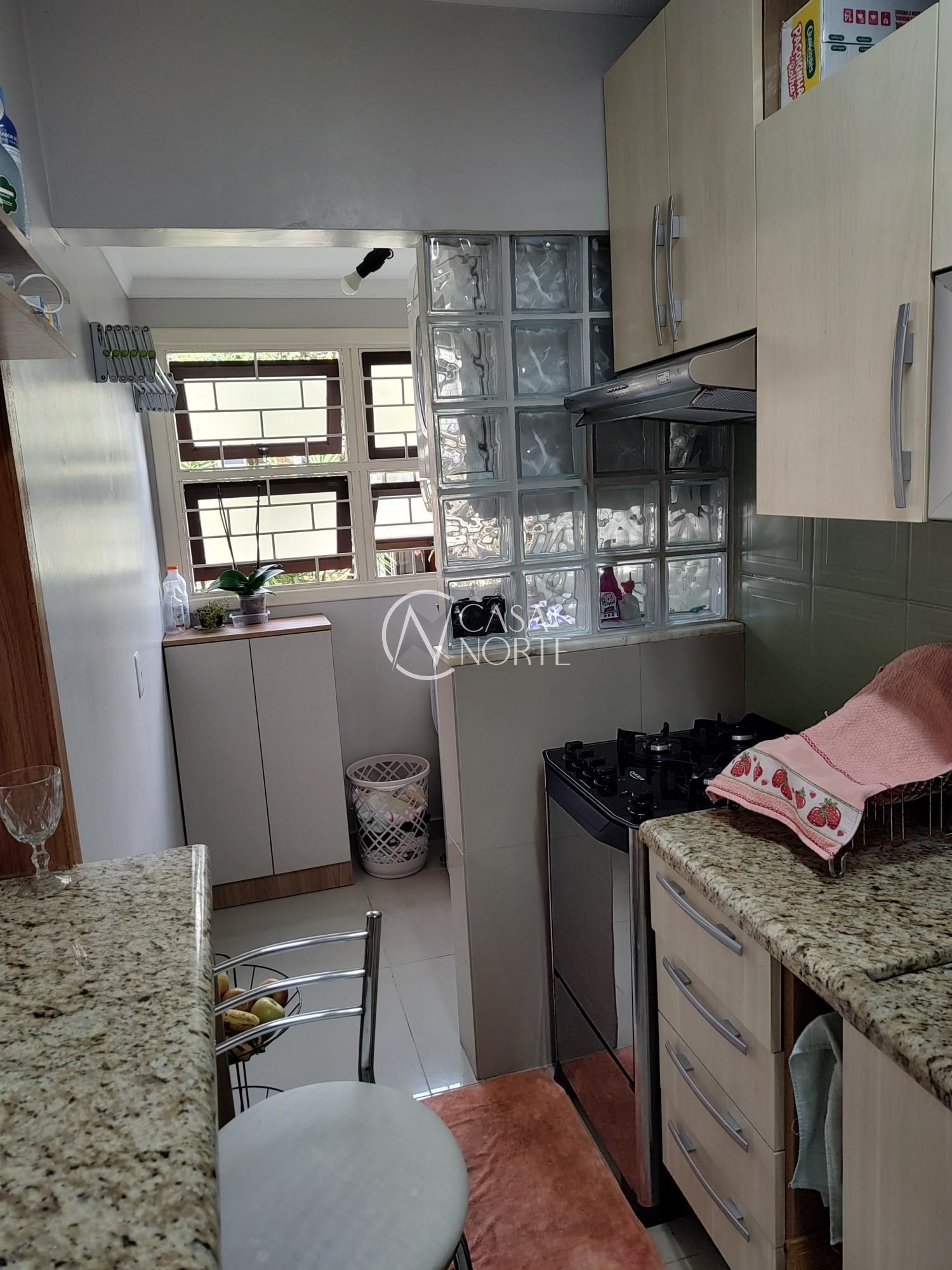 Apartamento à venda com 2 quartos, 64m², Rua Marcone no bairro Partenon em Porto Alegre