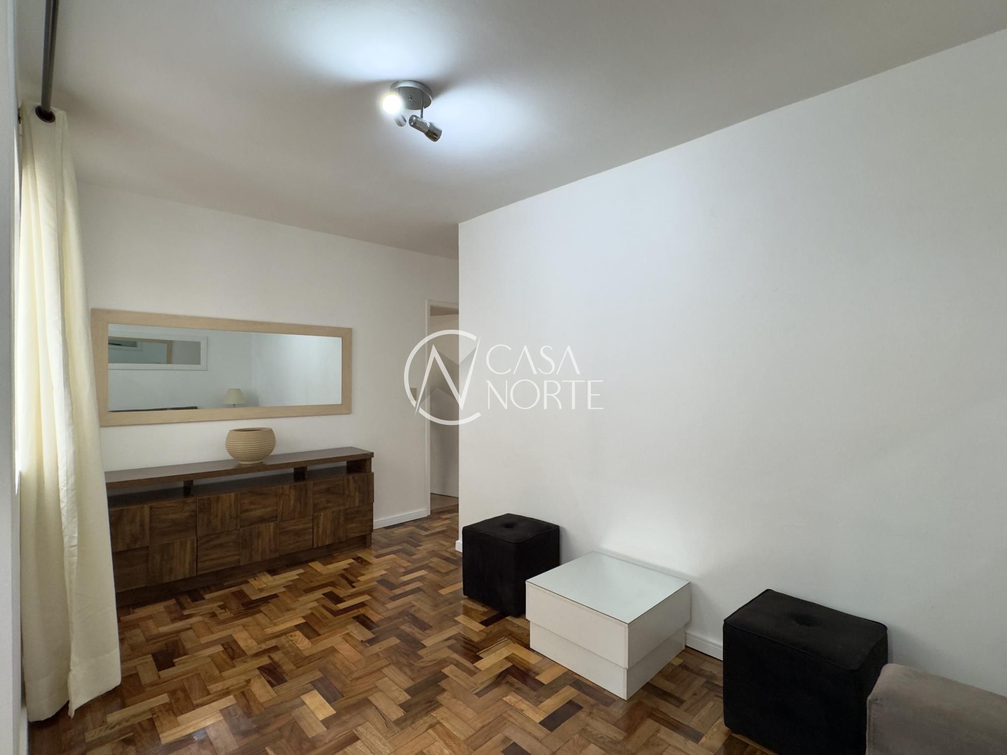 Apartamento à venda com 2 quartos, 82m², Rua Washington Luiz no bairro Centro Histórico em Porto Alegre