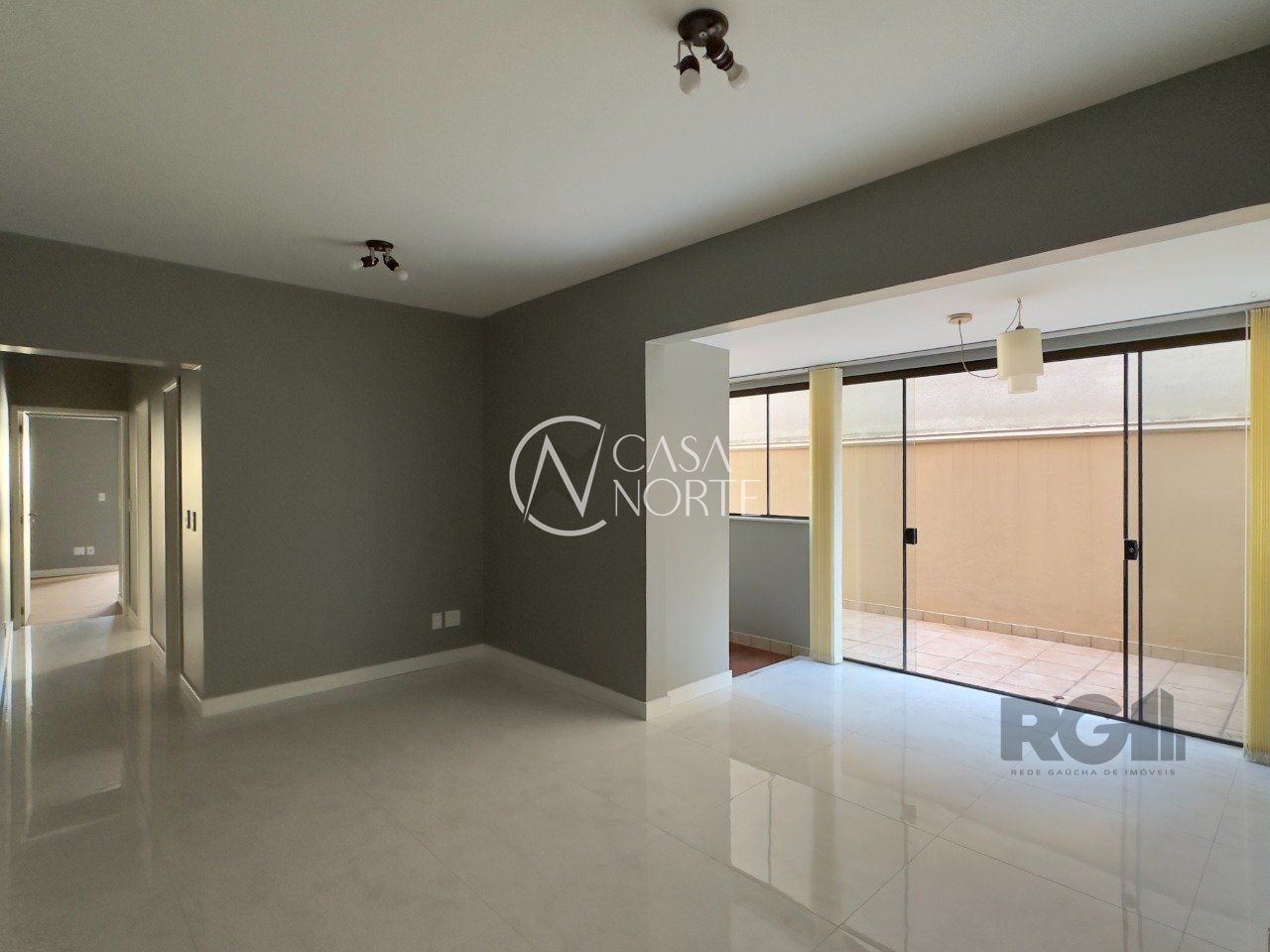 Apartamento à venda com 2 quartos, 111m², 1 vaga, Avenida Independência no bairro Independência em Porto Alegre