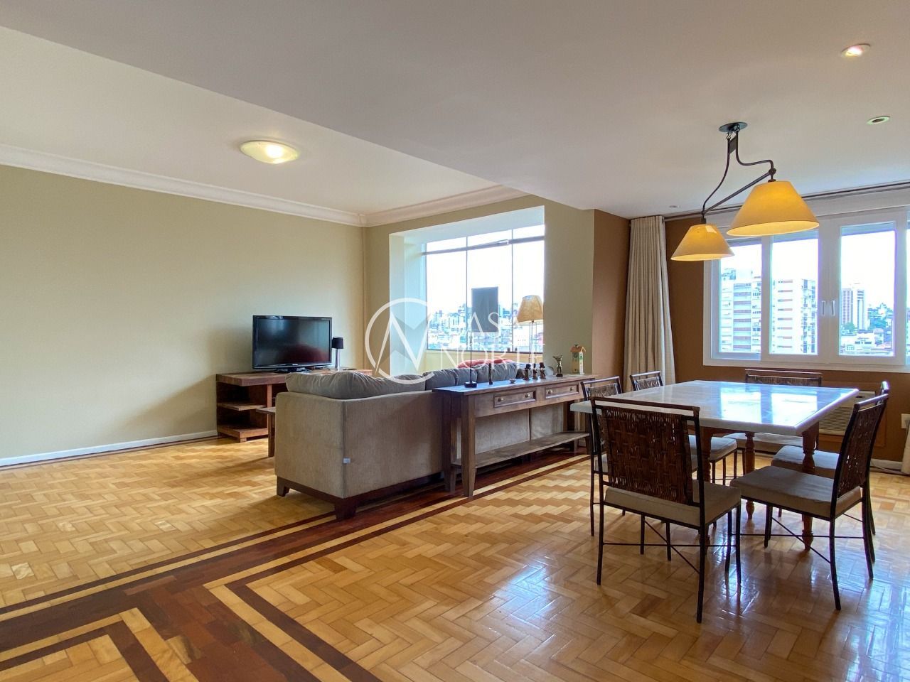 Apartamento à venda com 2 quartos, 95m², Rua Ramiro Barcelos no bairro Bom Fim em Porto Alegre