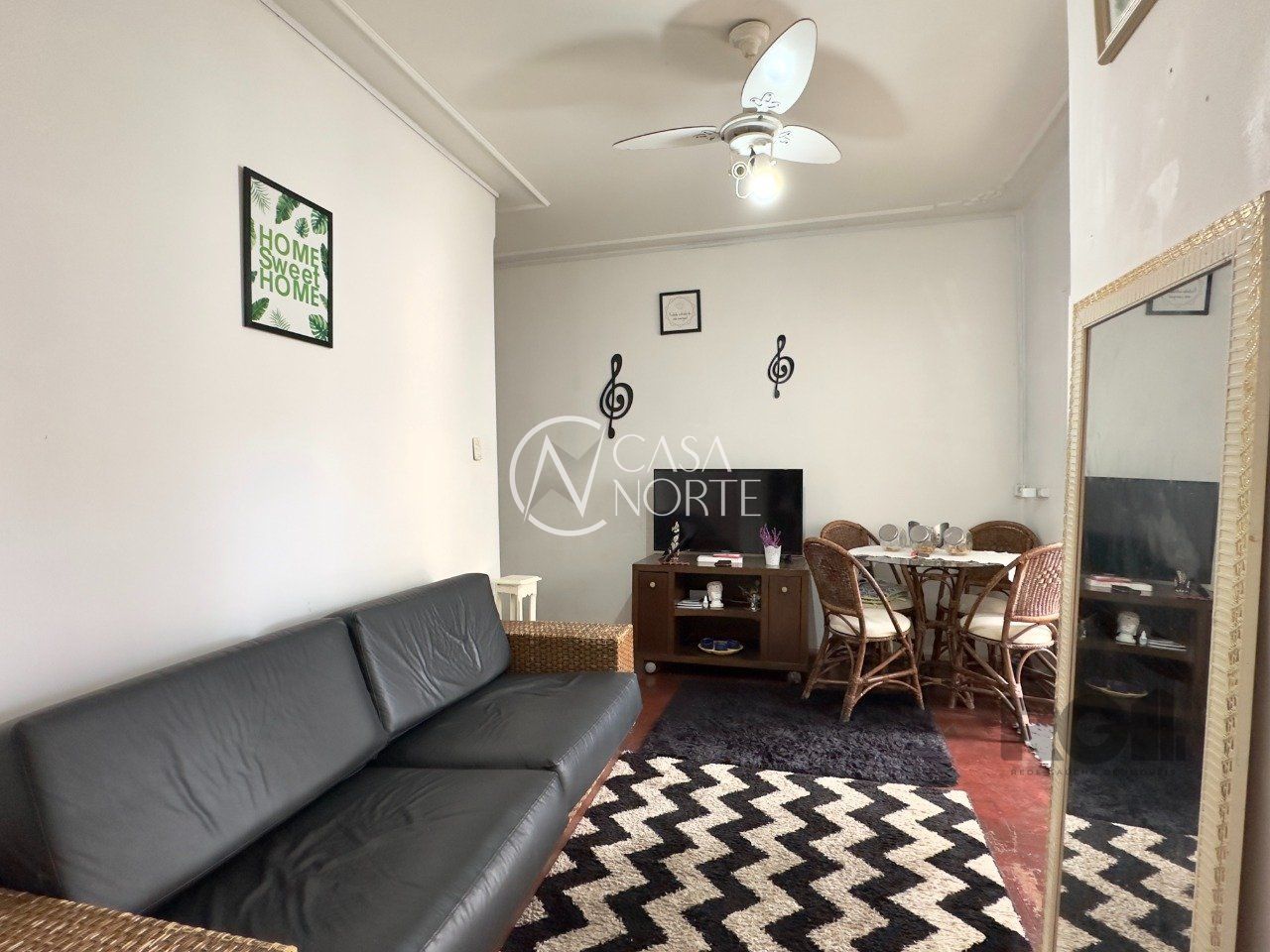 Apartamento à venda com 2 quartos, 59m², Rua Duque de Caxias no bairro Centro Histórico em Porto Alegre
