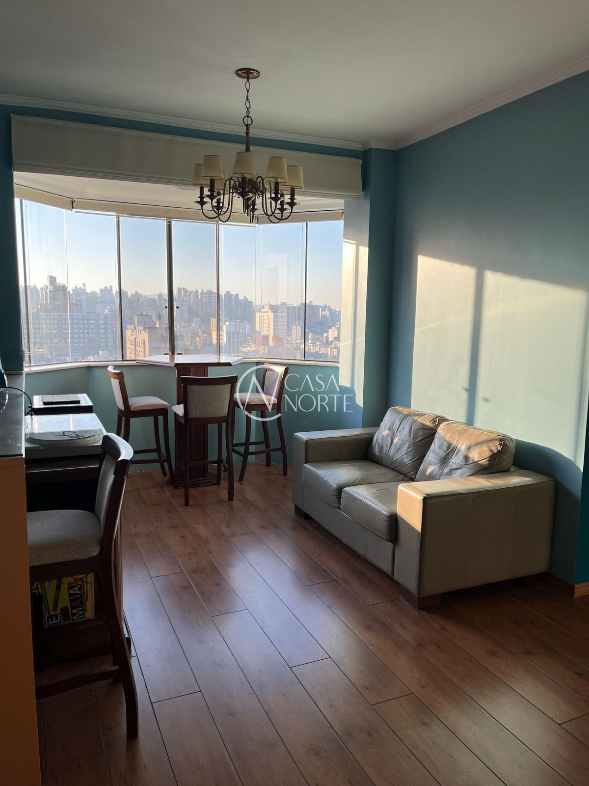 Apartamento à venda com 2 quartos, 85m², 2 suítes, 2 vagas, Avenida Independência no bairro Independência em Porto Alegre