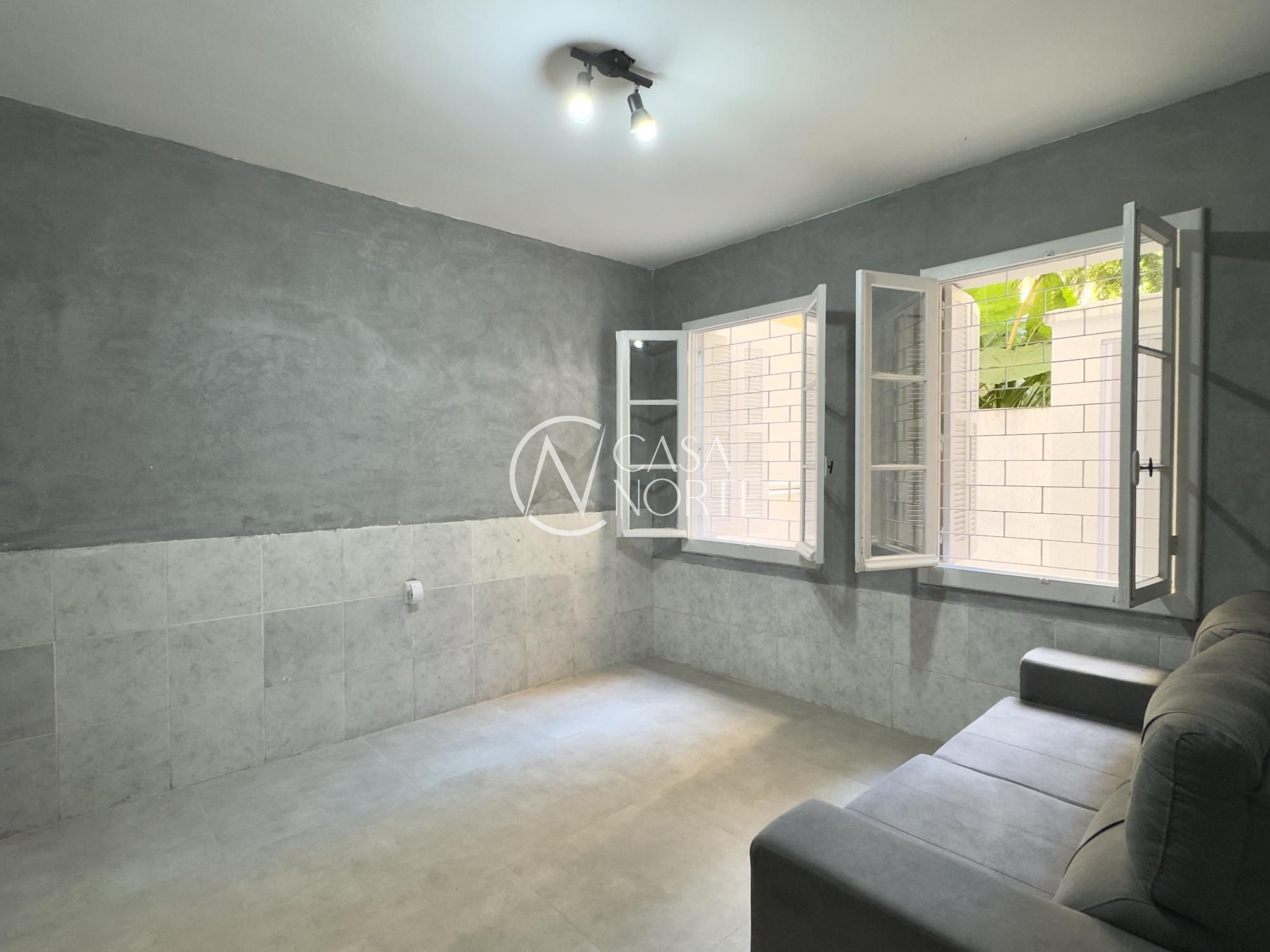 Casa à venda com 3 quartos, 102m², Rua Washington Luiz no bairro Centro Histórico em Porto Alegre