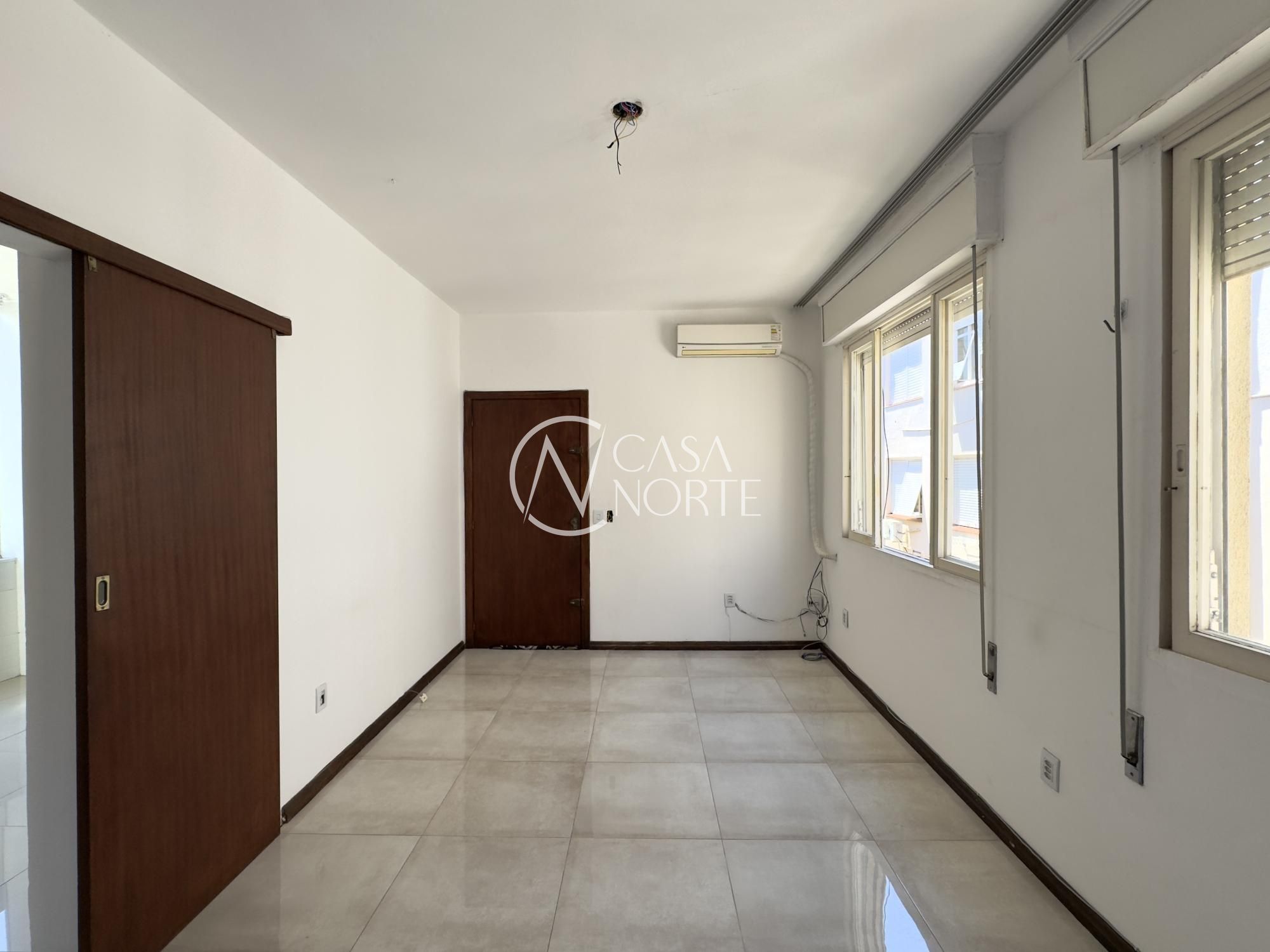 Apartamento à venda com 3 quartos, 97m², 1 suíte, 1 vaga, Rua Ignácio Montanha no bairro Santana em Porto Alegre