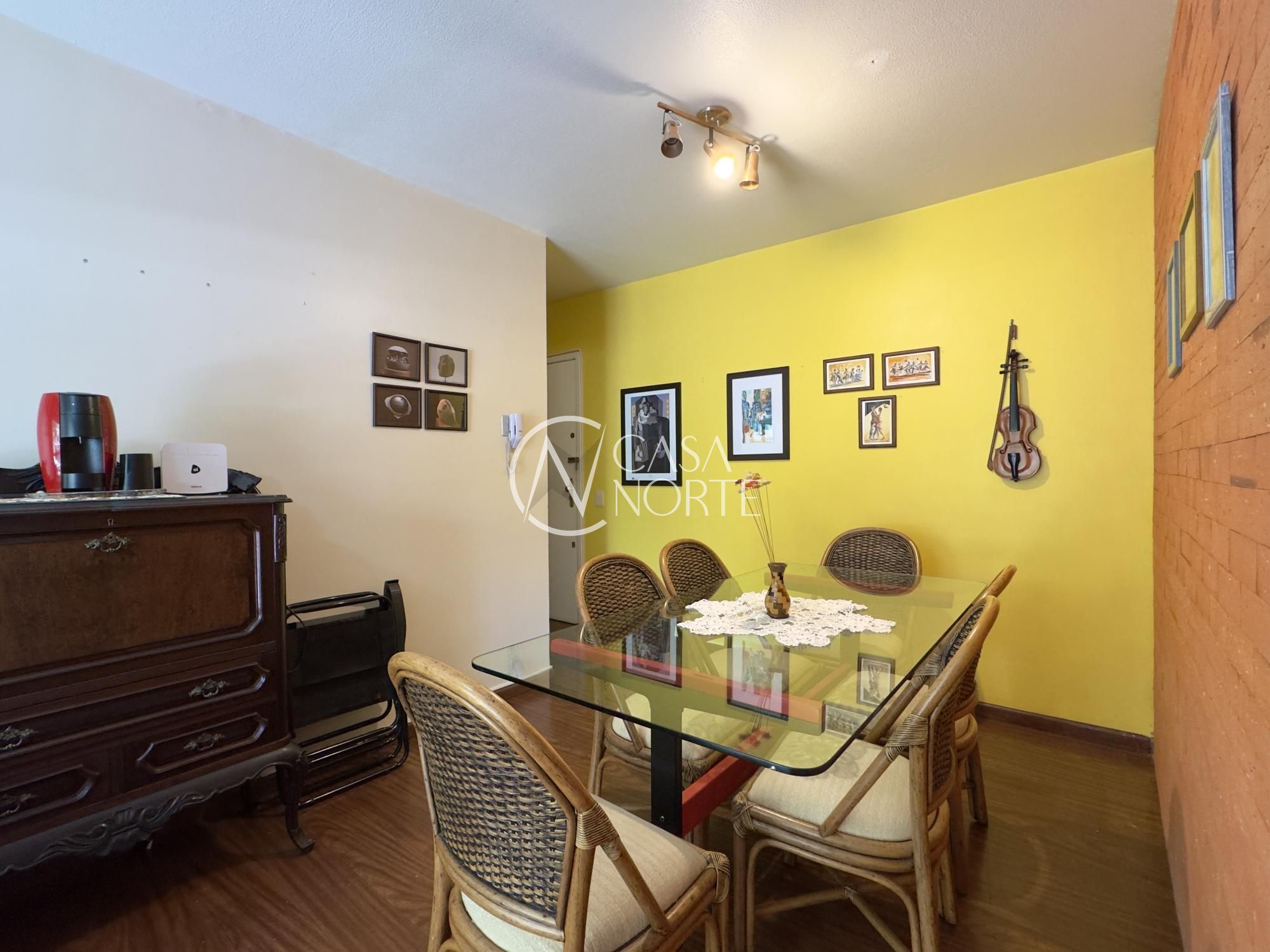 Apartamento à venda com 2 quartos, 63m², 1 vaga, Rua Marcone no bairro Partenon em Porto Alegre