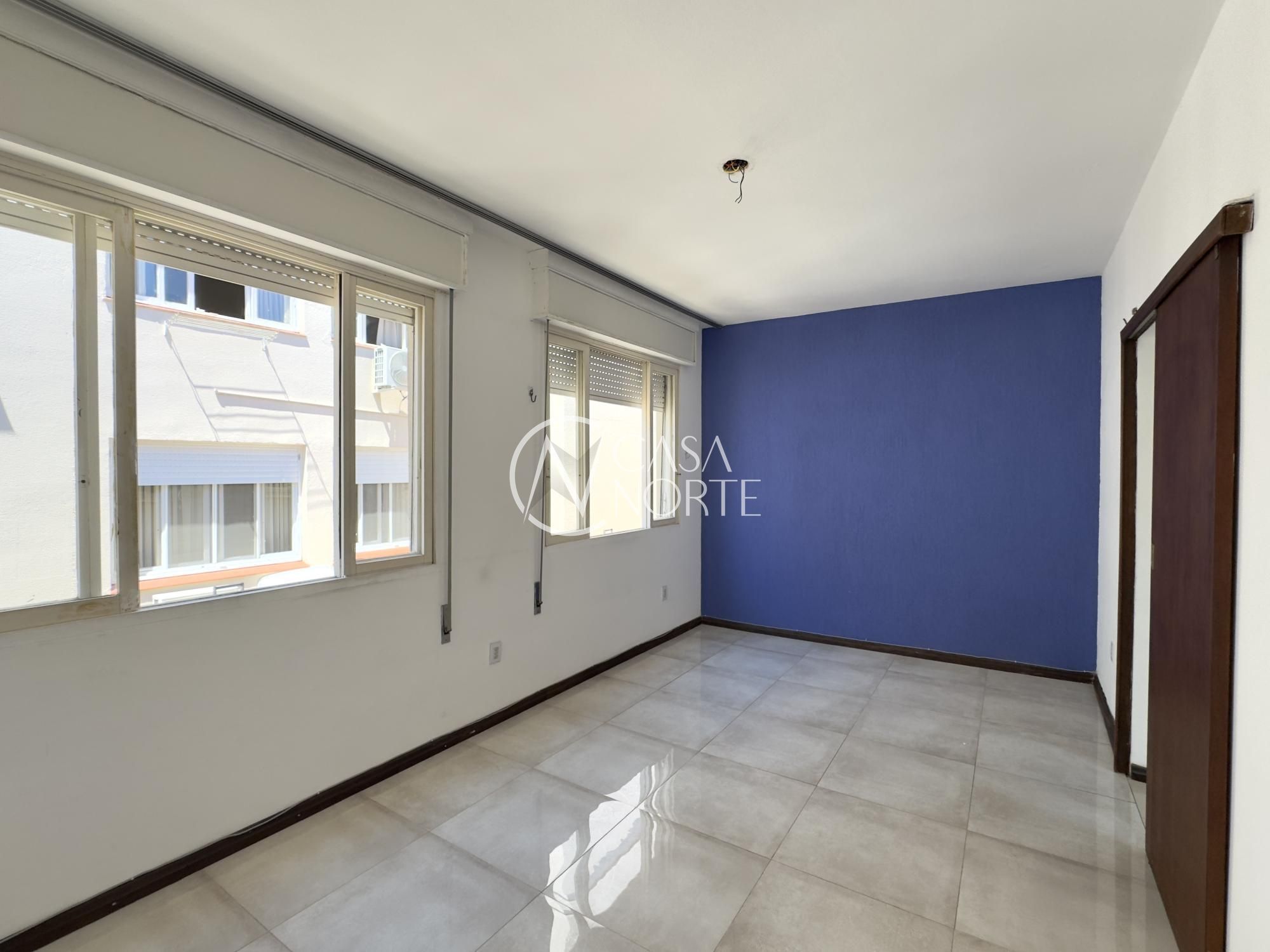 Apartamento à venda com 3 quartos, 97m², 1 suíte, 1 vaga, Rua Ignácio Montanha no bairro Santana em Porto Alegre