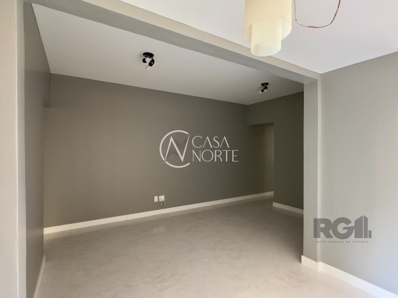 Apartamento à venda com 2 quartos, 111m², 1 vaga, Avenida Independência no bairro Independência em Porto Alegre