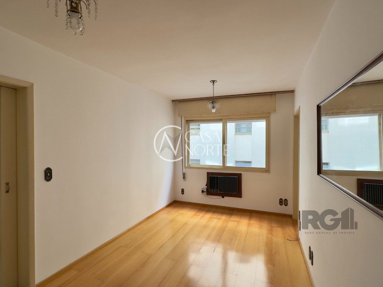 Apartamento à venda com 1 quarto, 38m², 1 suíte, Rua Duque de Caxias no bairro Centro Histórico em Porto Alegre