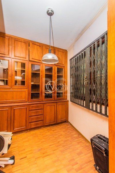 Casa à venda com 3 quartos, 408m², 3 suítes, 4 vagas, Rua Matias José Bins no bairro Chácara das Pedras em Porto Alegre