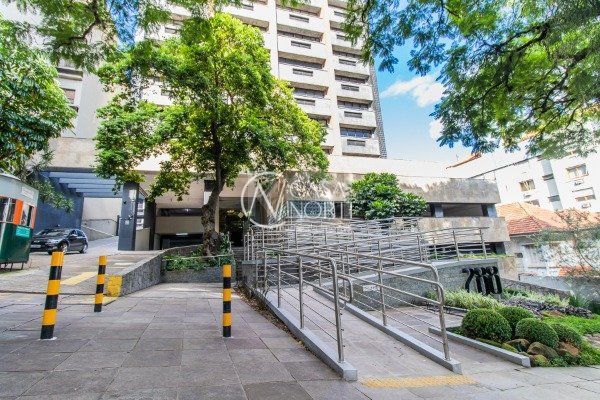 Sala Comercial à venda , 113m², Rua Mariante no bairro Rio Branco em Porto Alegre