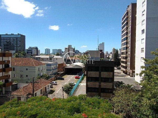 Apartamento à venda com 3 quartos, 106m², 1 suíte, 1 vaga, Rua Costa no bairro Menino Deus em Porto Alegre
