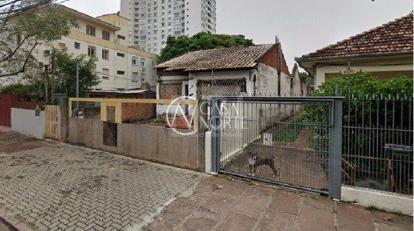 Terreno à venda  com 566m², Rua Guilherme Alves no bairro Partenon em Porto Alegre