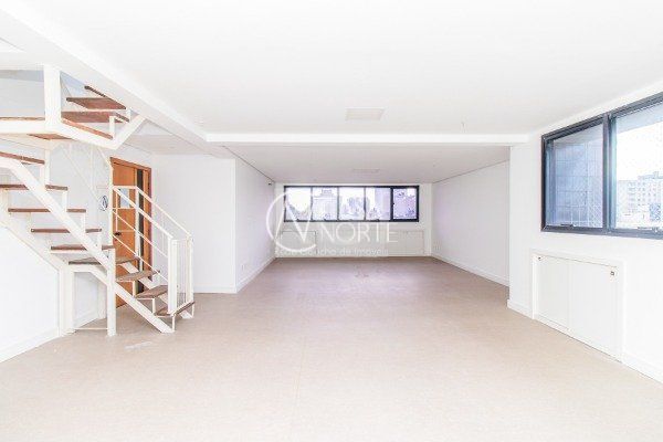 Sala Comercial à venda , 113m², Rua Mariante no bairro Rio Branco em Porto Alegre