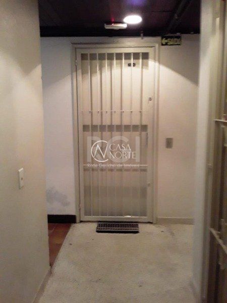 Kitnet à venda , 258m², Rua Bento de Amaral no bairro Partenon em Porto Alegre