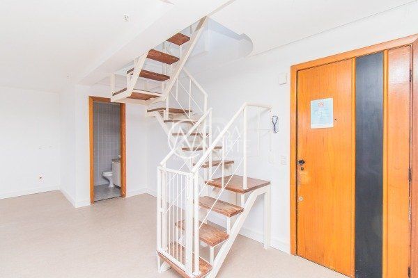 Sala Comercial à venda , 113m², Rua Mariante no bairro Rio Branco em Porto Alegre