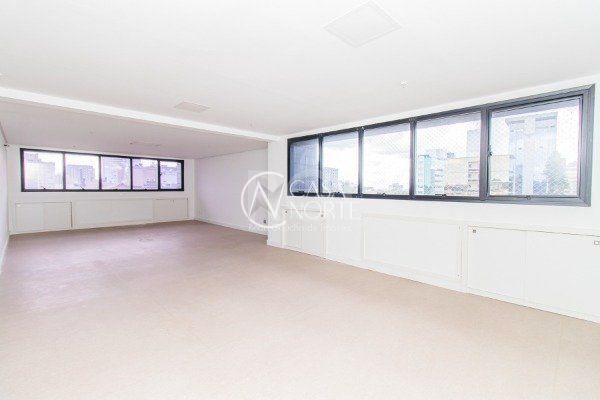 Sala Comercial à venda , 113m², Rua Mariante no bairro Rio Branco em Porto Alegre