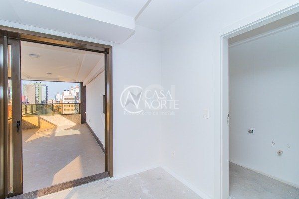 Cobertura à venda com 4 quartos, 617m², 4 suítes, 5 vagas, Rua Tito Lívio Zambecari no bairro Mont Serrat em Porto Alegre