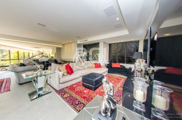 Apartamento à venda com 3 quartos, 257m², 3 suítes, 3 vagas, Rua Engenheiro Teixeira Soares no bairro Bela Vista em Porto Alegre
