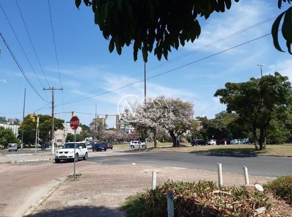 Terreno à venda  com 405m², Rua José de Alencar no bairro Menino Deus em Porto Alegre