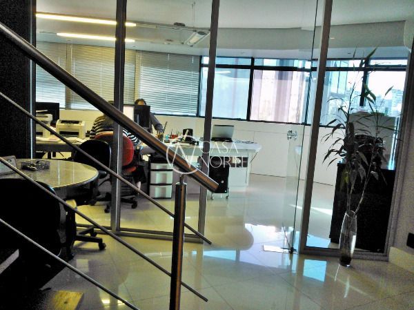 Sala Comercial à venda , 189m², Rua Dona Laura no bairro Rio Branco em Porto Alegre