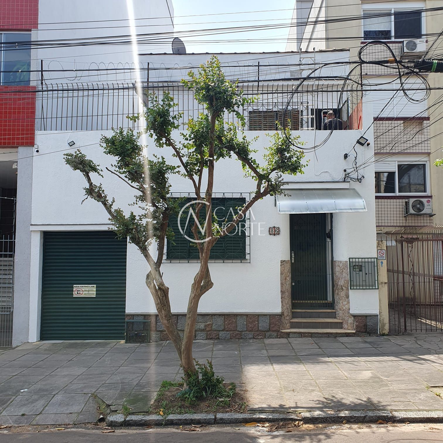 Casa à venda com 3 quartos, 245m², 1 suíte, 1 vaga, Rua Lobo da Costa no bairro Azenha em Porto Alegre