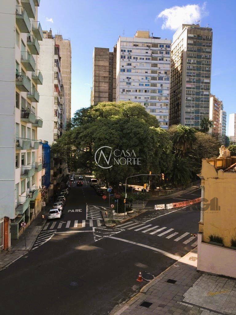 Apartamento à venda com 1 quarto, 41m², 1 vaga, Rua Duque de Caxias no bairro Centro Histórico em Porto Alegre