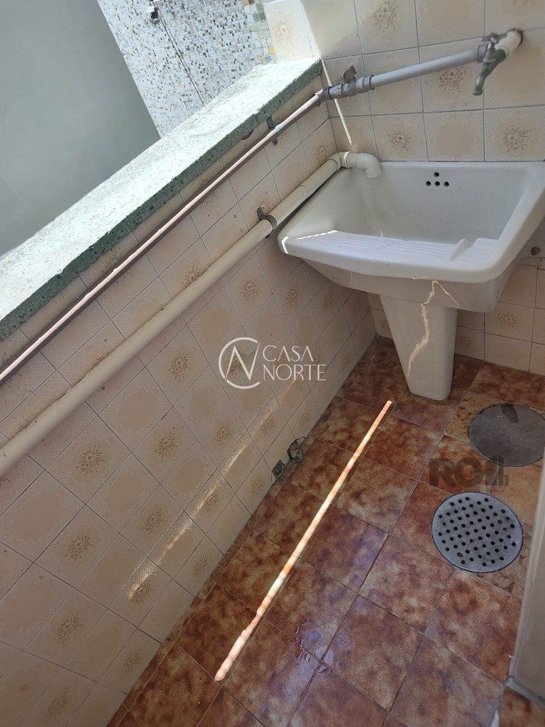 Apartamento à venda com 1 quarto, 41m², Avenida Venancio Aires no bairro Cidade Baixa em Porto Alegre