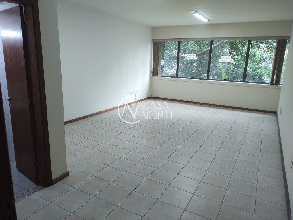 Sala Comercial à venda , 40m², Rua Doutor Vicente de Paula Dutra no bairro Praia de Belas em Porto Alegre