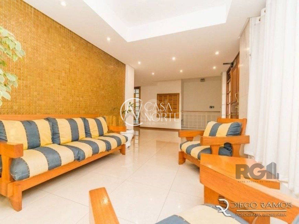 Apartamento à venda com 3 quartos, 110m², 1 suíte, 1 vaga, Avenida Mariland no bairro São João em Porto Alegre