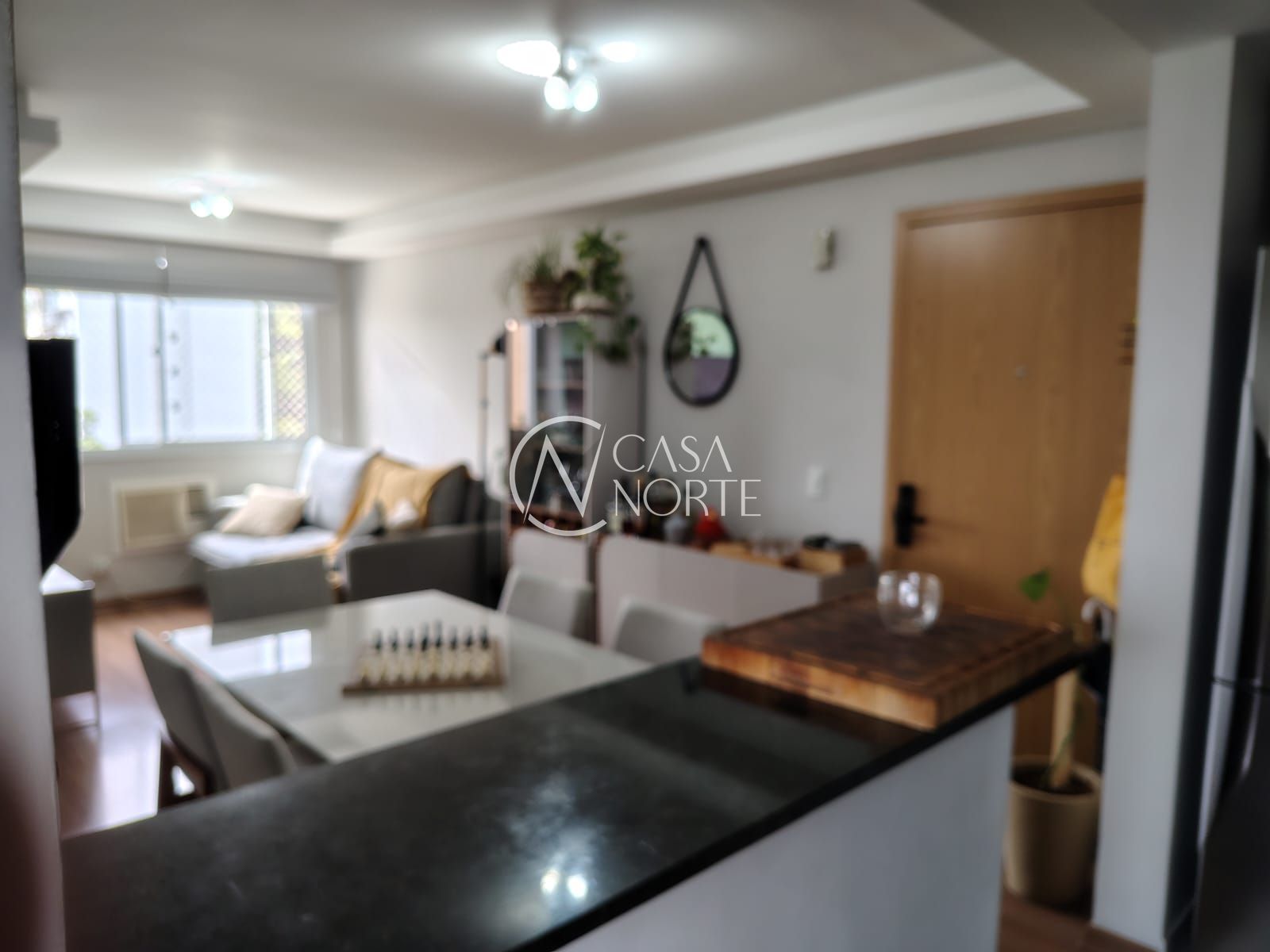 Apartamento à venda com 3 quartos, 69m², 1 suíte, 1 vaga, Rua Carlos Reverbel no bairro Jardim Carvalho em Porto Alegre