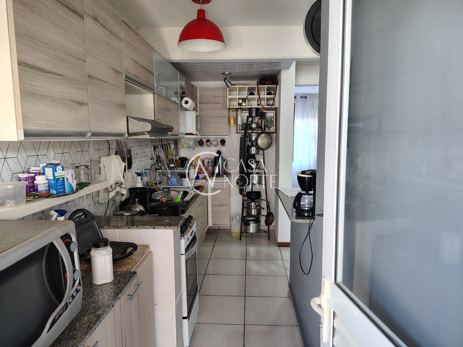 Casa de Condomínio à venda com 3 quartos, 84m², 1 suíte, 2 vagas, Avenida Edgar Pires de Castro no bairro Hípica em Porto Alegre