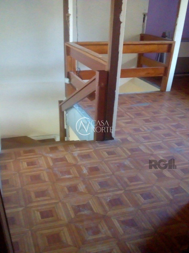 Casa à venda com 3 quartos, 214m², 2 vagas, Estrada Costa Gama no bairro Belém Velho em Porto Alegre