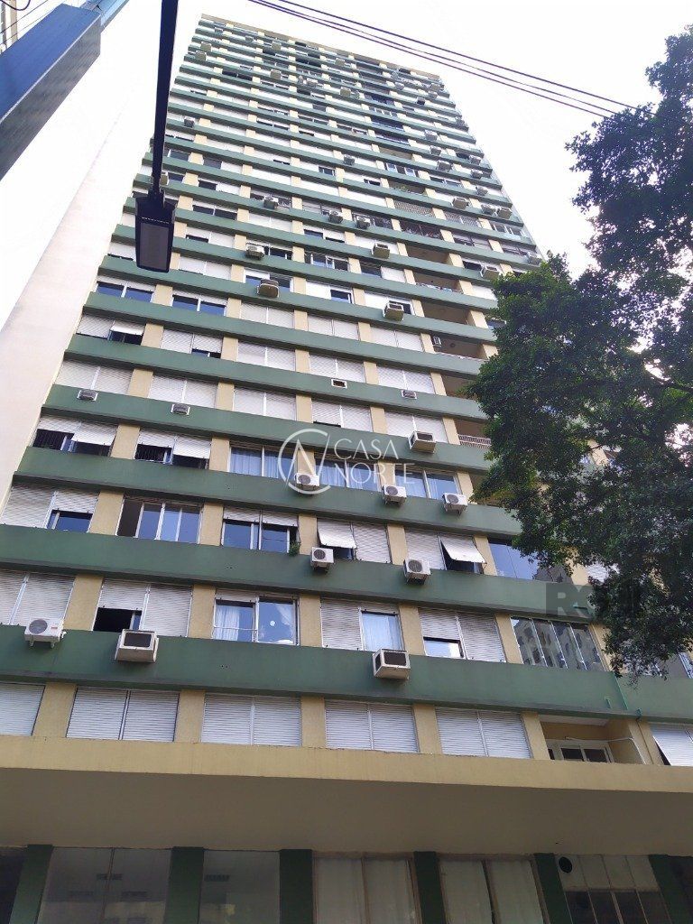 Apartamento à venda com 2 quartos, 51m², Avenida Senador Salgado Filho no bairro Centro Histórico em Porto Alegre