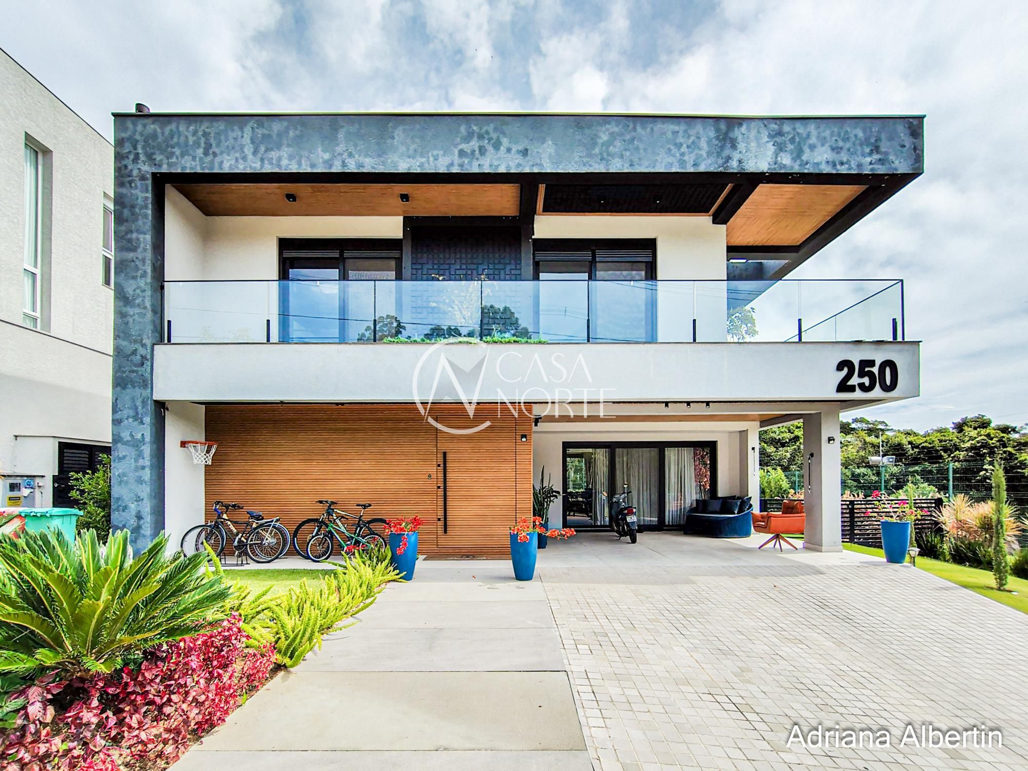 Casa de Condomínio à venda com 4 quartos, 359m², 3 suítes, 2 vagas, Estrada das Três Meninas no bairro Alphaville em Porto Alegre