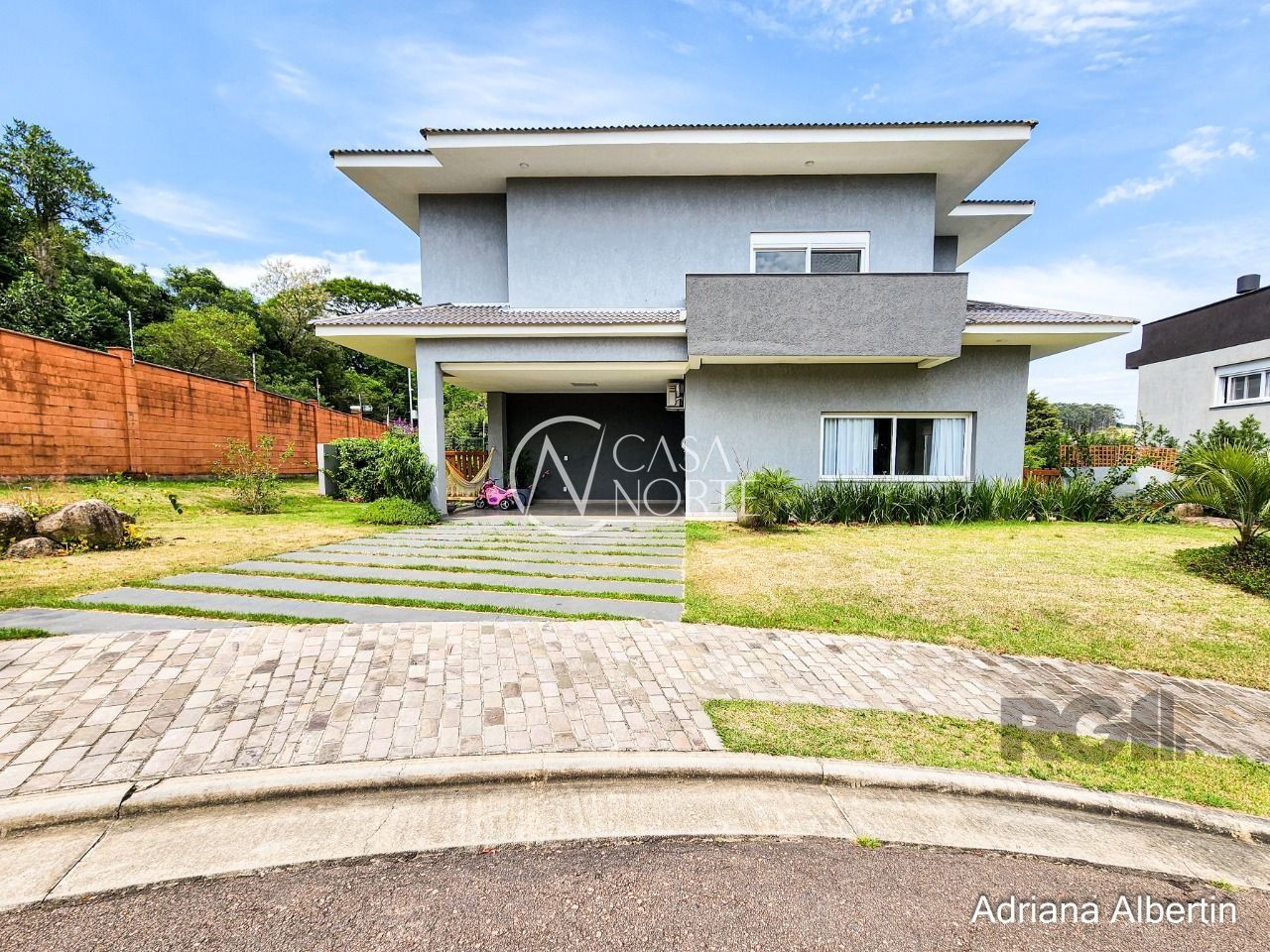 Casa de Condomínio à venda com 3 quartos, 248m², 2 suítes, 2 vagas, Estrada das Três Meninas no bairro Alphaville em Porto Alegre