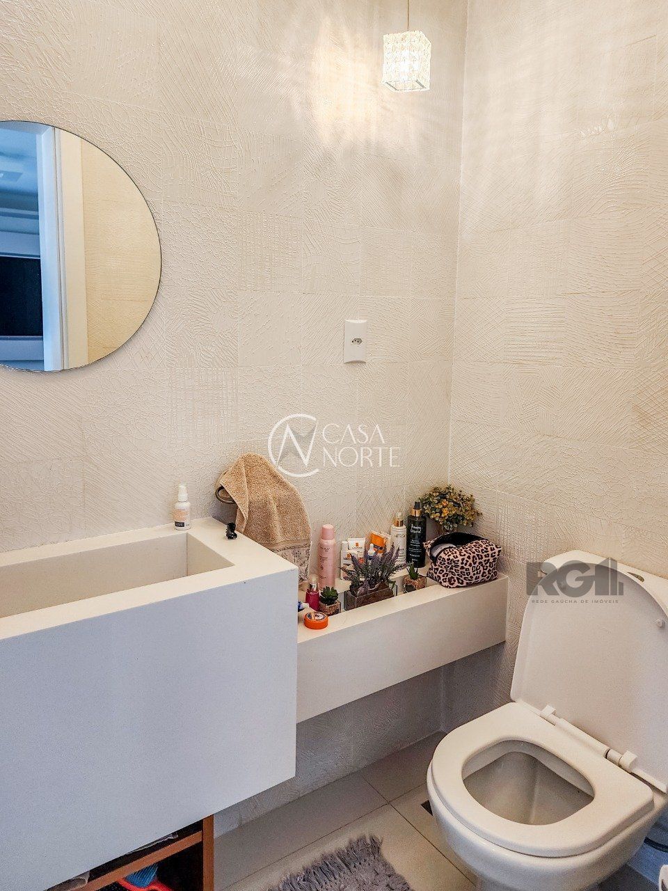 Casa de Condomínio à venda com 3 quartos, 370m², 3 suítes, 2 vagas, Estrada das Três Meninas no bairro Alphaville em Porto Alegre