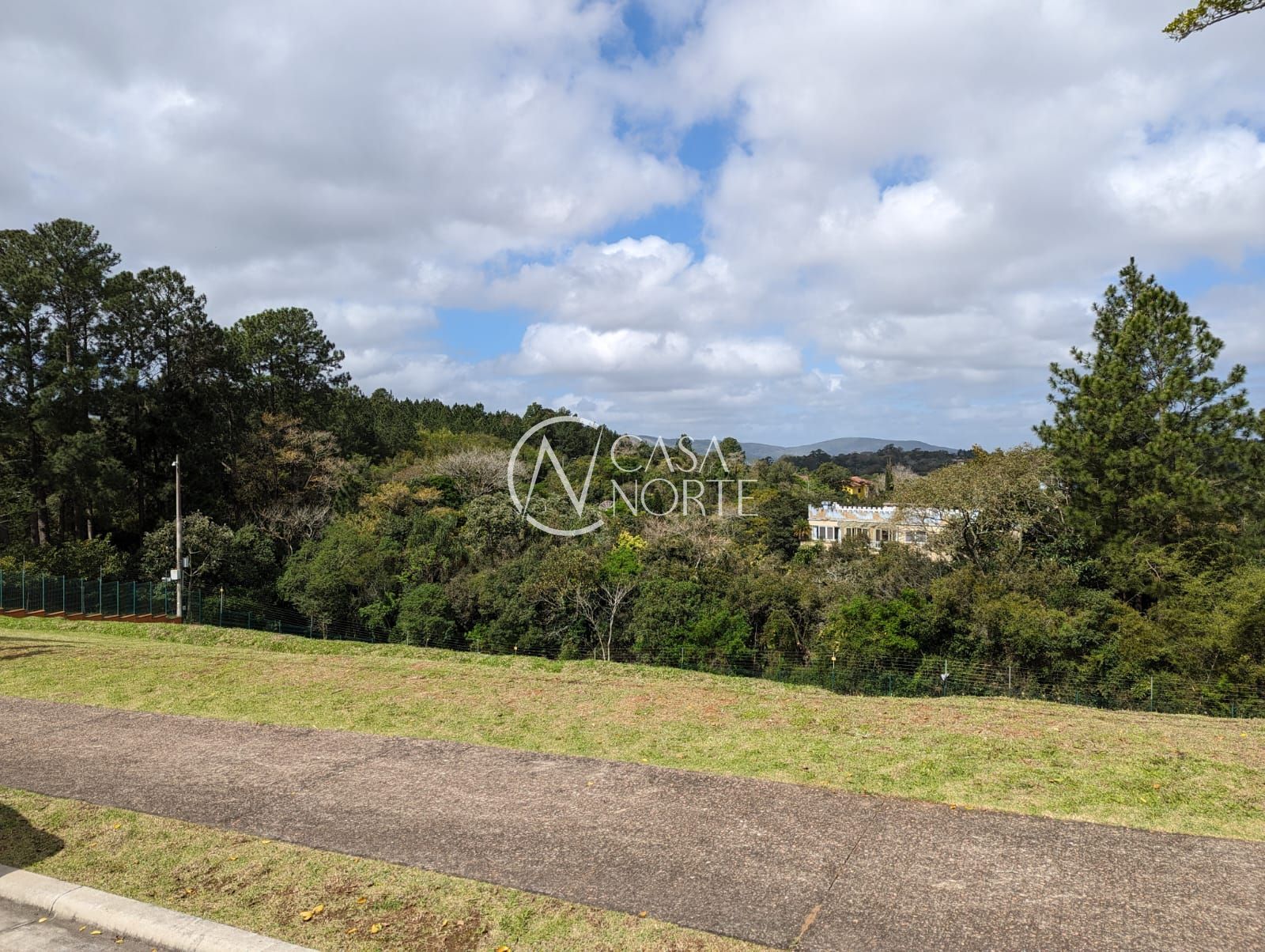Terreno à venda  com 574m², Estrada das Três Meninas no bairro Alphaville em Porto Alegre