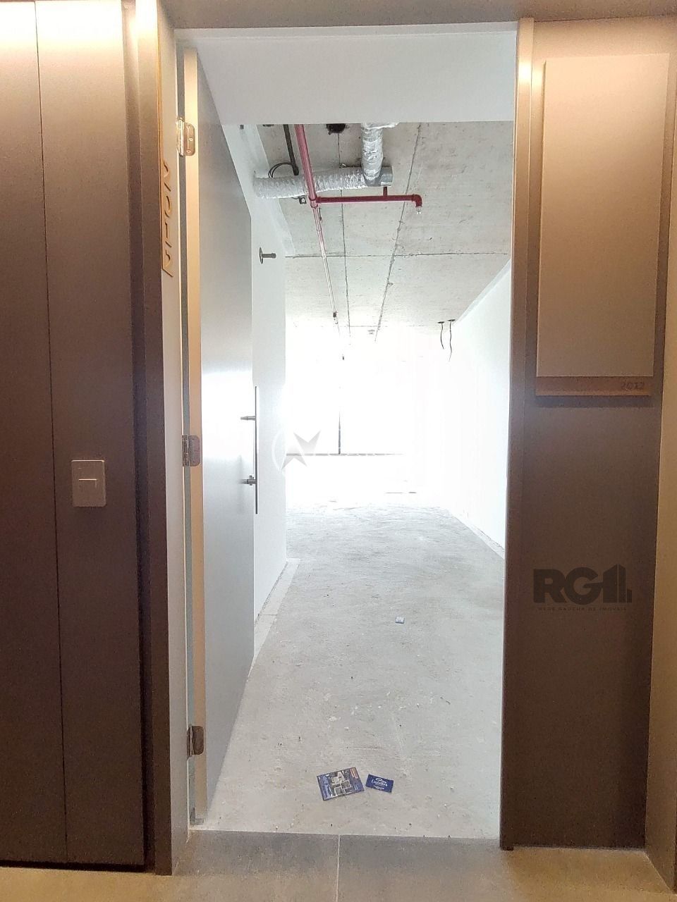 Sala Comercial à venda , 34m², Avenida Padre Cacique no bairro Praia de Belas em Porto Alegre
