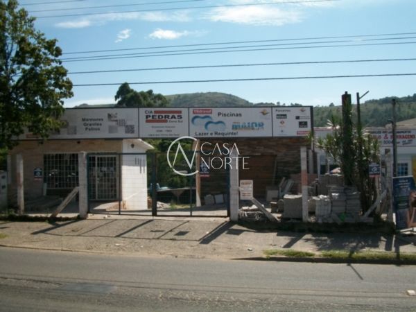 Terreno à venda  com 864m², Avenida Juca Batista no bairro Cavalhada em Porto Alegre