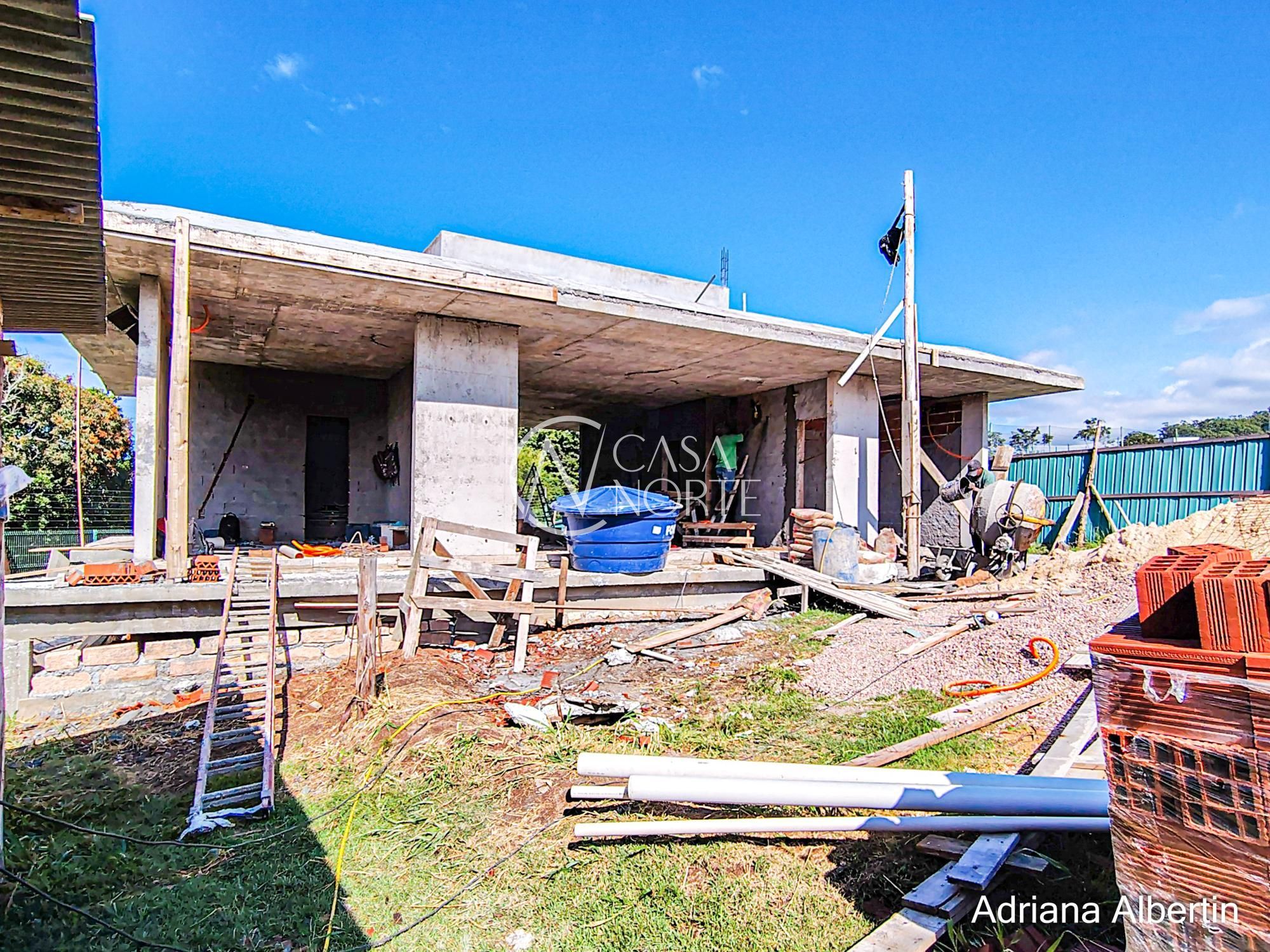 Casa de Condomínio à venda com 3 quartos, 200m², 3 suítes, 4 vagas, Estrada das Três Meninas no bairro Alphaville em Porto Alegre