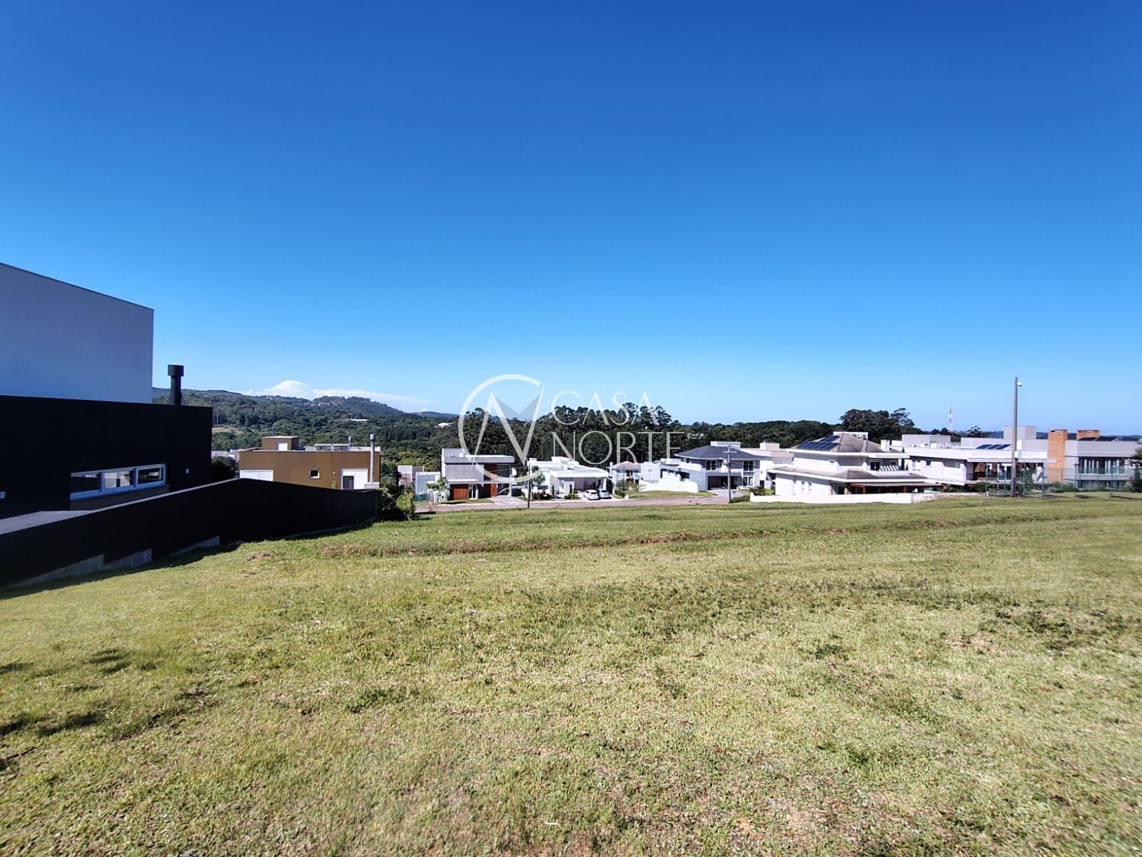 Terreno à venda  com 683m², Estrada das Três Meninas no bairro Alphaville em Porto Alegre